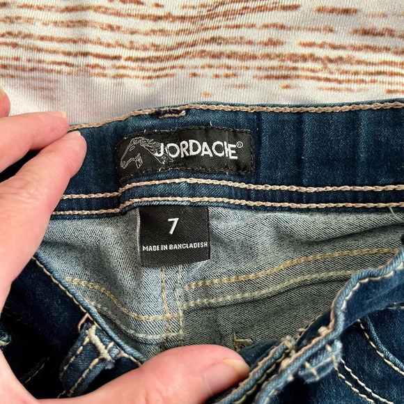 Jordache lace trimmed denim shorts - Picture 4 of 6